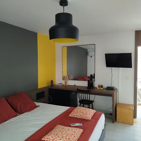 Studio Avec Grande Piscine, Plage Cannelle Caraibes Saint-Francois  Exterior photo