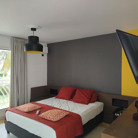 Studio Avec Grande Piscine, Plage Cannelle Caraibes Saint-Francois  Exterior photo